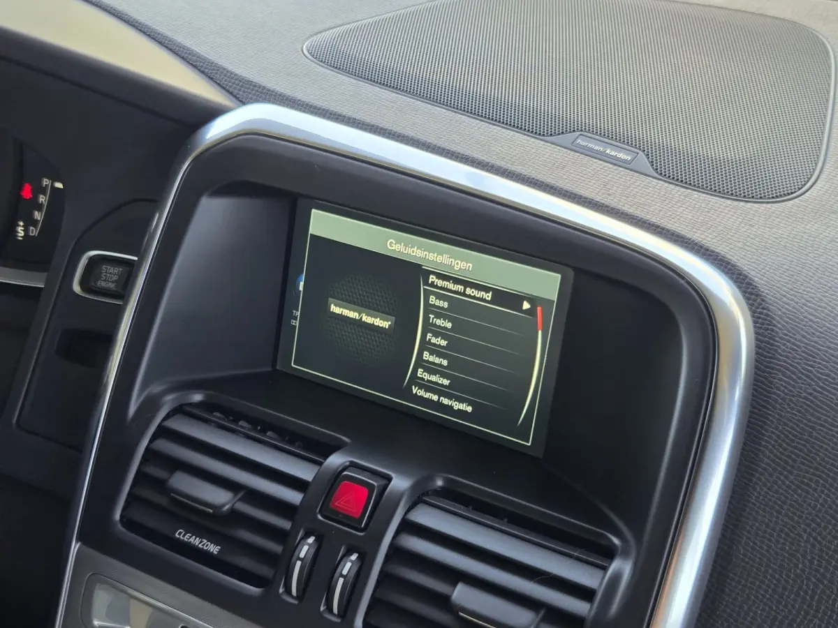 2.0 T5 Geartronic Summum | Trekhaak | Harman/Kardon | Adaptive Cruise | Pano | Stuur/stoelverwarming