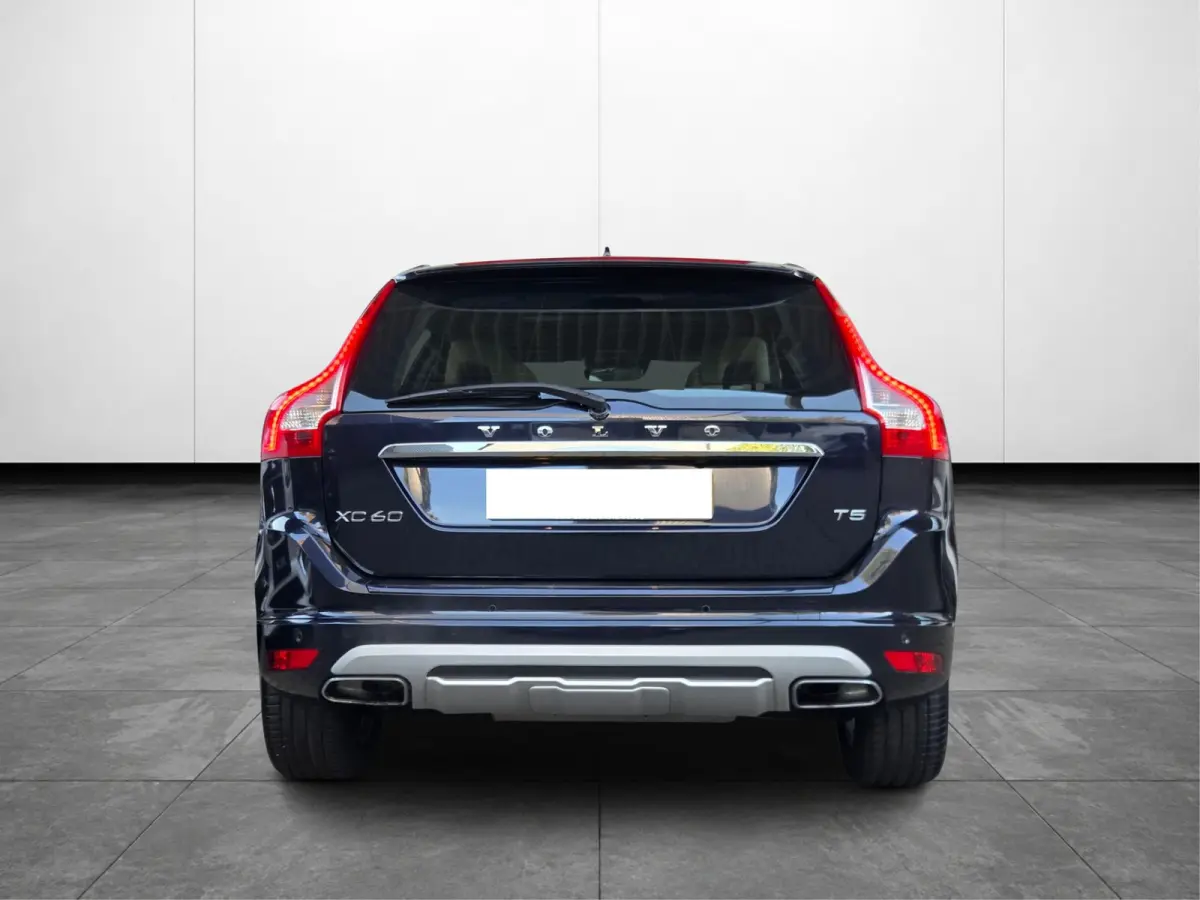 2.0 T5 Geartronic Summum | Trekhaak | Harman/Kardon | Adaptive Cruise | Pano | Stuur/stoelverwarming