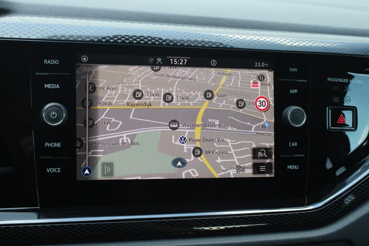 1.0 TSI 95pk Life Edition | CarPlay/Android Auto | Achteruitrijcamera | Climatronic