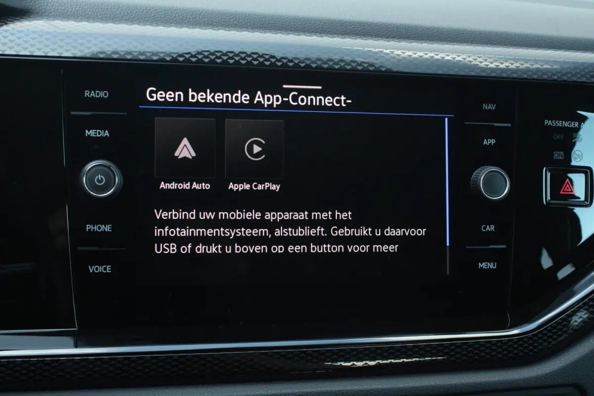 1.0 TSI 95pk Life Edition | CarPlay/Android Auto | Achteruitrijcamera | Climatronic