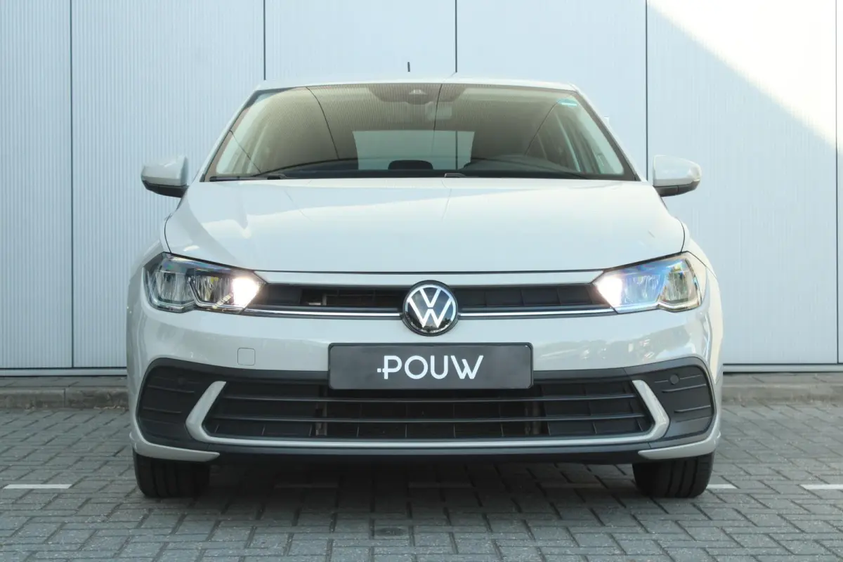 1.0 TSI 95pk Life Edition | CarPlay/Android Auto | Achteruitrijcamera | Climatronic
