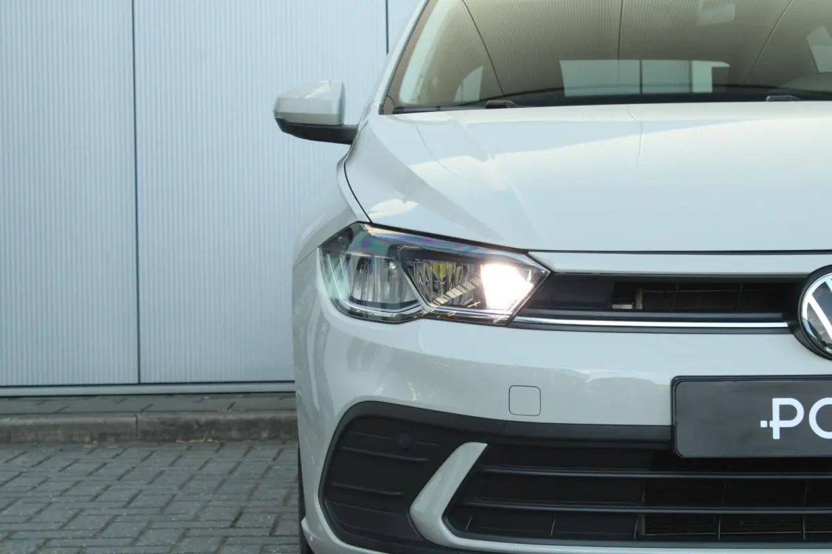 1.0 TSI 95pk Life Edition | CarPlay/Android Auto | Achteruitrijcamera | Climatronic