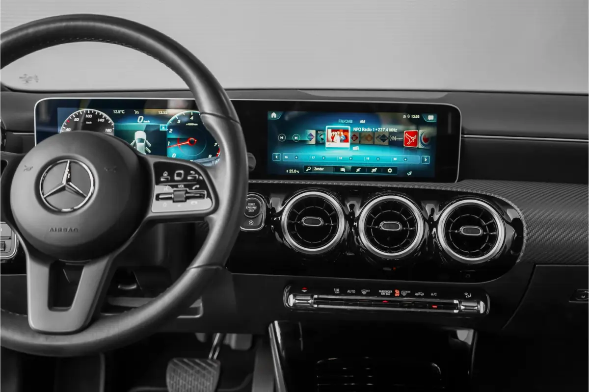 180 Automaat Business Solution CarPlay Stoelverwarming Camera
