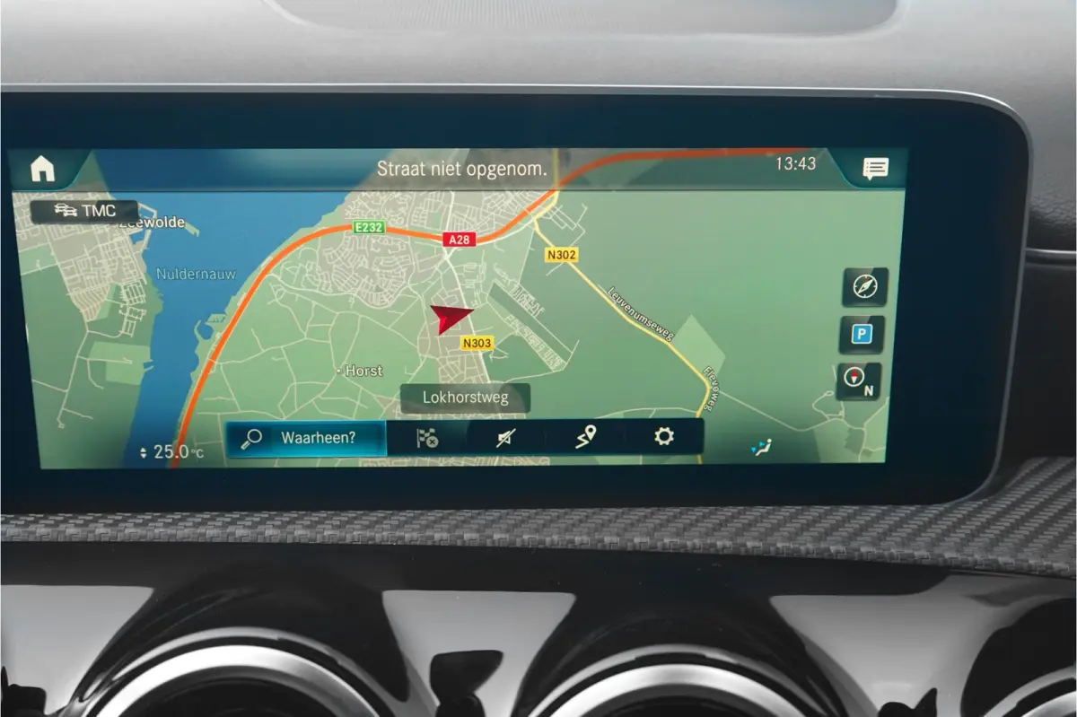 180 Automaat Business Solution CarPlay Stoelverwarming Camera