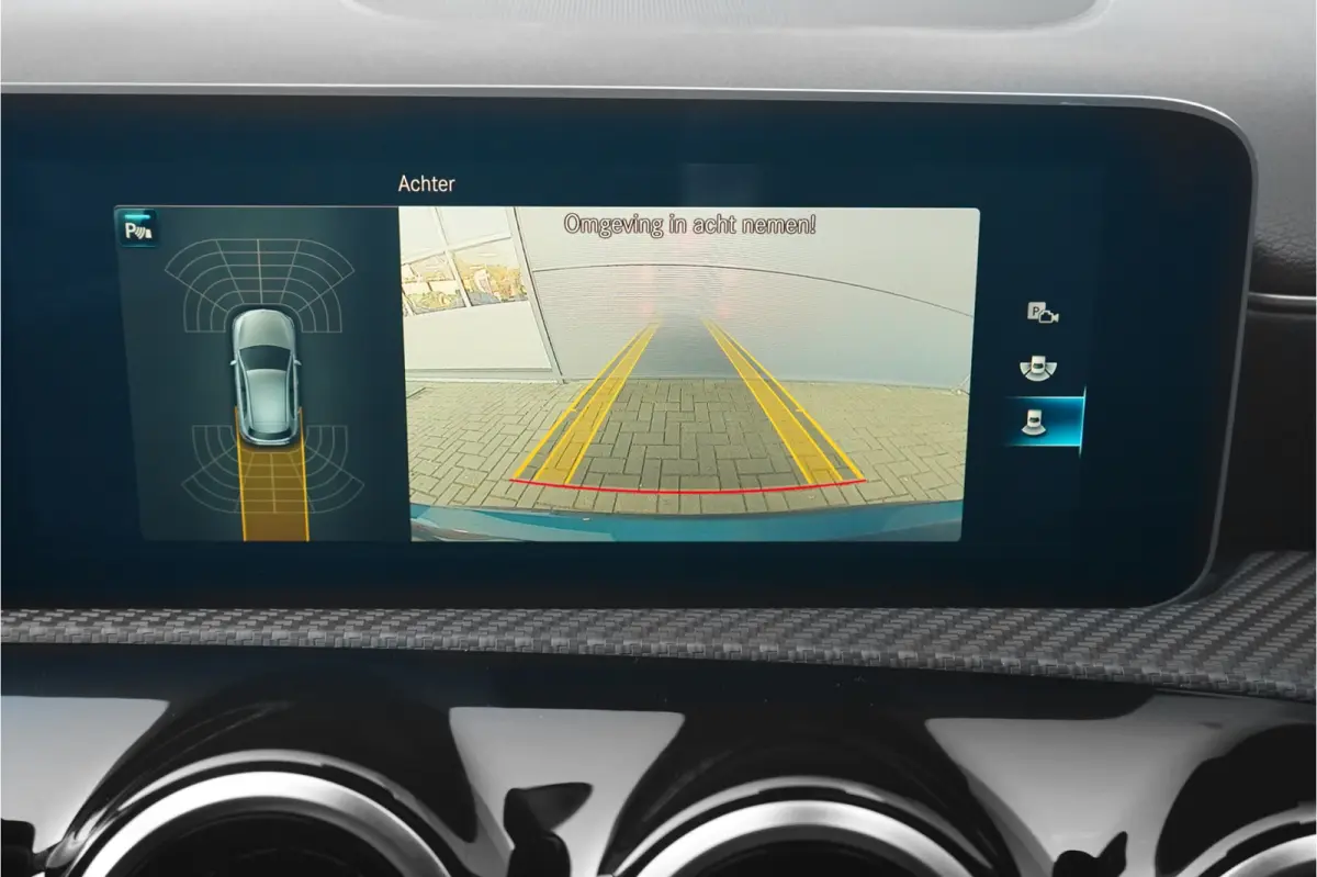 180 Automaat Business Solution CarPlay Stoelverwarming Camera