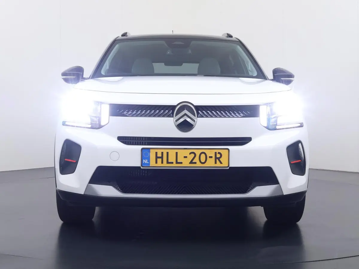 Max 100pk | Navigatie | Camera achter | Automatische airco | Lichtmetalen velgen | Cruise control | Apple Carplay en Android auto