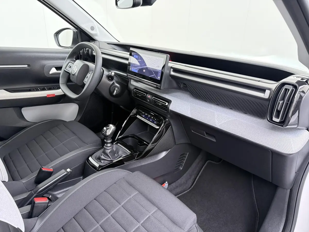 Max 100pk | Navigatie | Camera achter | Automatische airco | Lichtmetalen velgen | Cruise control | Apple Carplay en Android auto