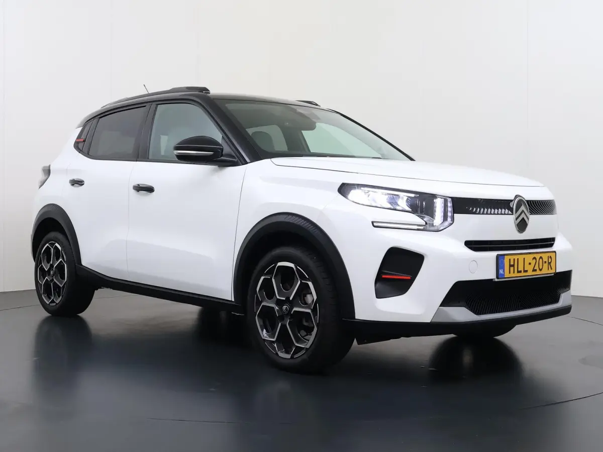 Max 100pk | Navigatie | Camera achter | Automatische airco | Lichtmetalen velgen | Cruise control | Apple Carplay en Android auto