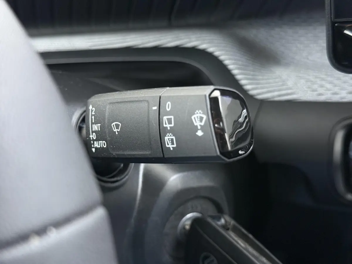 Max 100pk | Navigatie | Camera achter | Automatische airco | Lichtmetalen velgen | Cruise control | Apple Carplay en Android auto