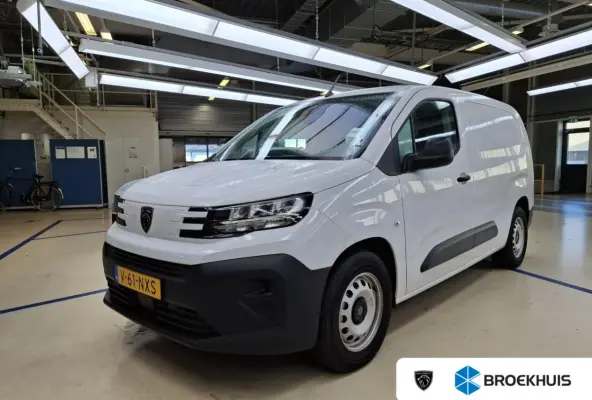 136 L2 50 kWh | Fase 3 laden | Navi by app | Apple carplay | Bluetooth | LED koplampen | NL auto | 5.000km |