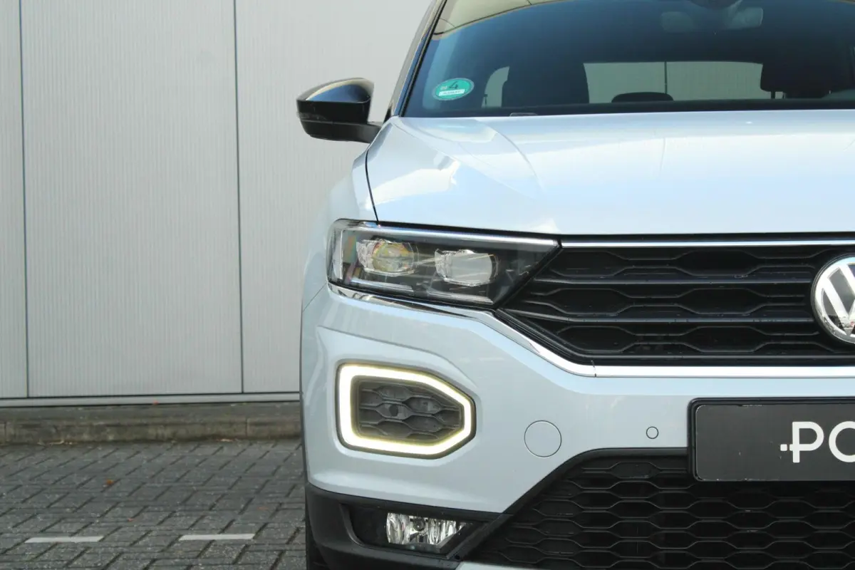 1.5 TSI 150pk DSG Sport Business R | Navigatie | Trekhaak | Stoelverwarming