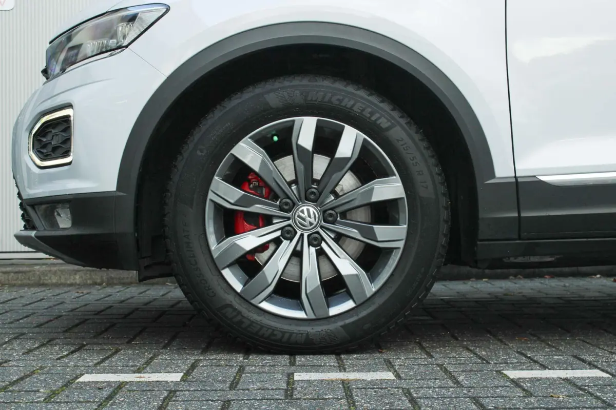1.5 TSI 150pk DSG Sport Business R | Navigatie | Trekhaak | Stoelverwarming