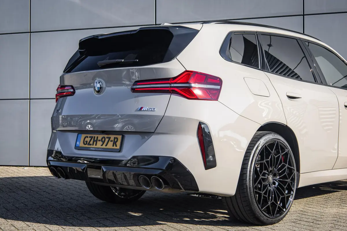 M50 398pk | xDrive | Panoramadak | Trekhaak | Professional Pack | 22" Velgen | Comfort Pack | Premium Pack