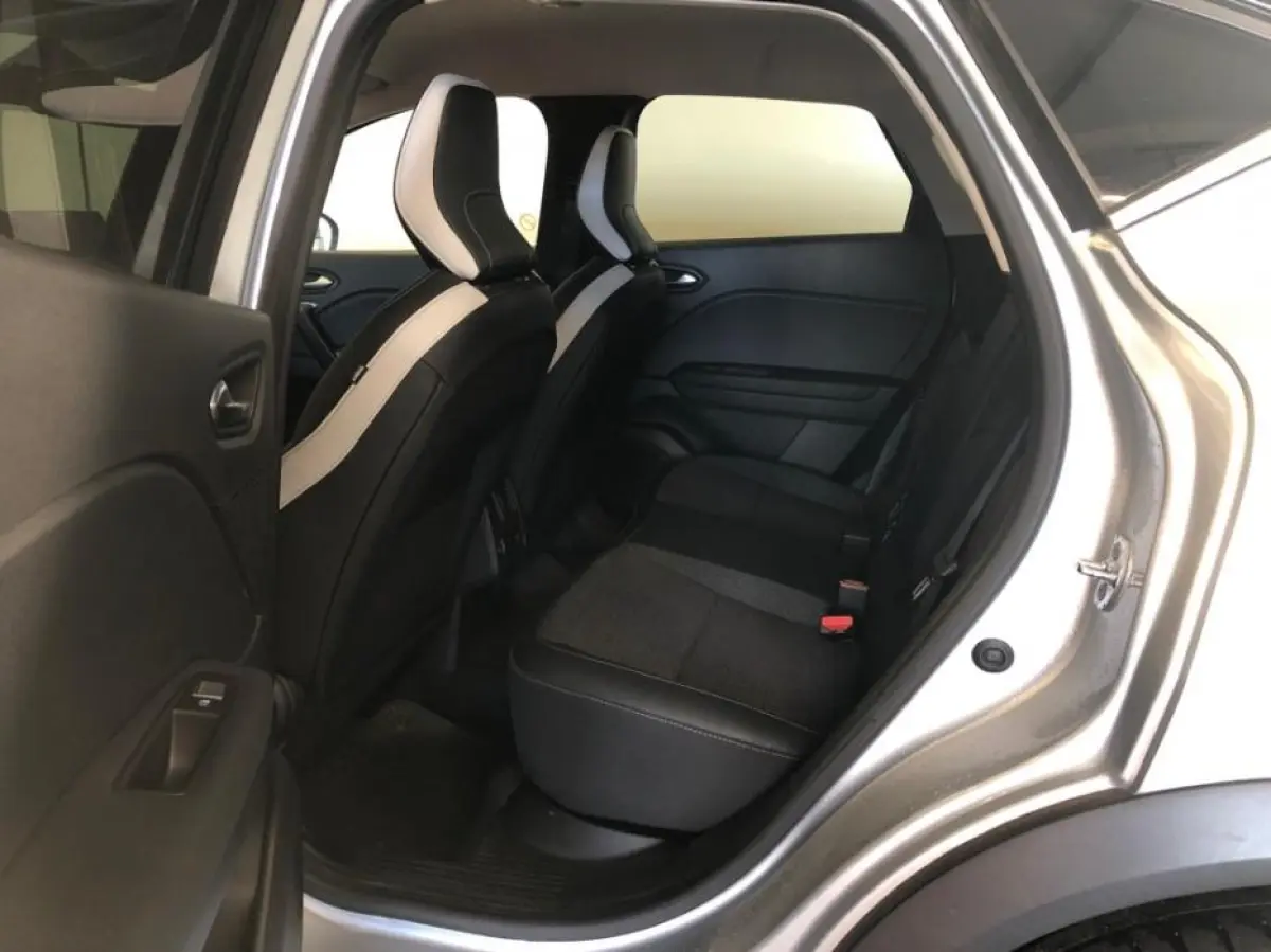 techno E-Tech plug-in hybrid 160 | Pack Full Screen | Pack Comfort |