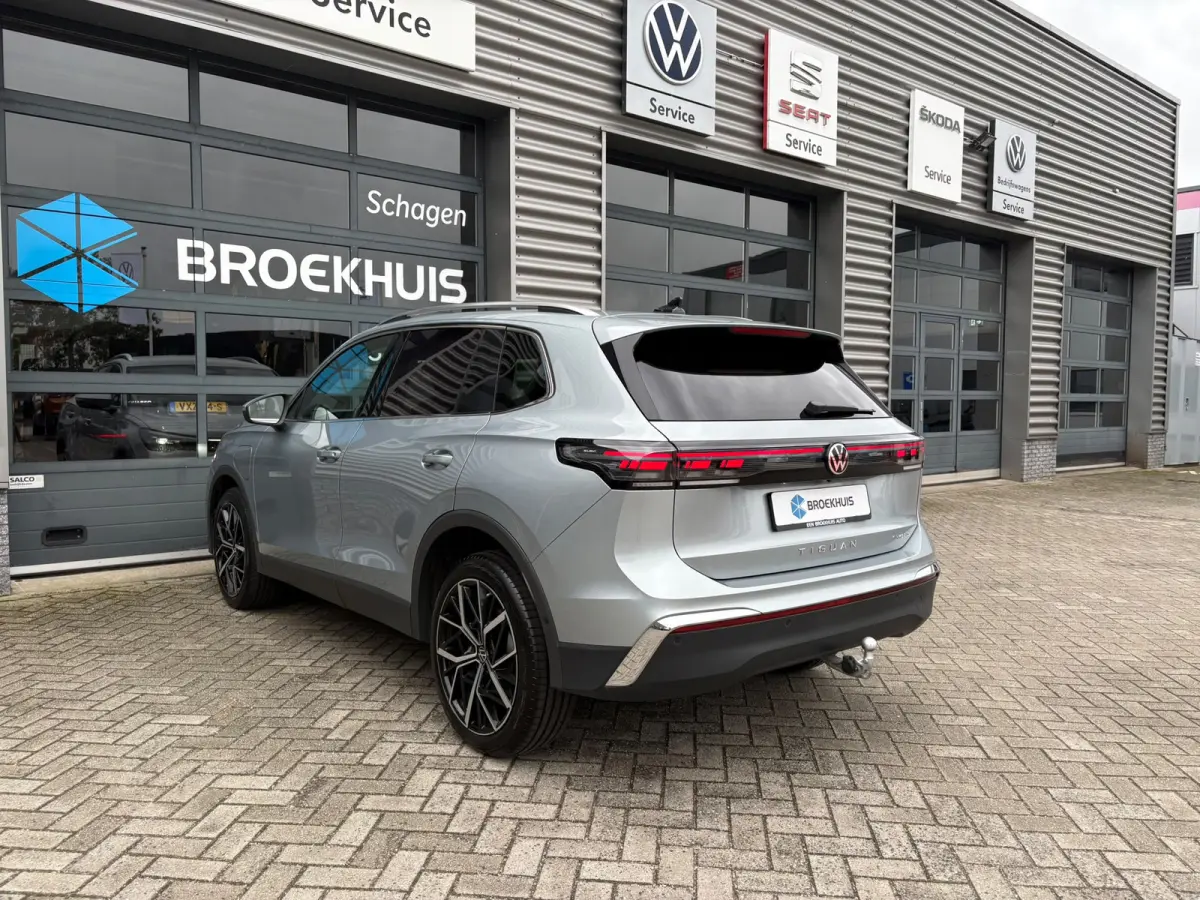1.5 TSI eHybrid 204 pk Elegance | SOH 100% | Wegklapbare Trekhaak | Achteruitrijcamera | Cruise control adaptief |