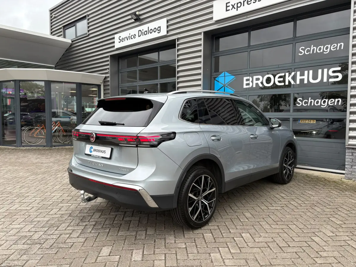 1.5 TSI eHybrid 204 pk Elegance | SOH 100% | Wegklapbare Trekhaak | Achteruitrijcamera | Cruise control adaptief |