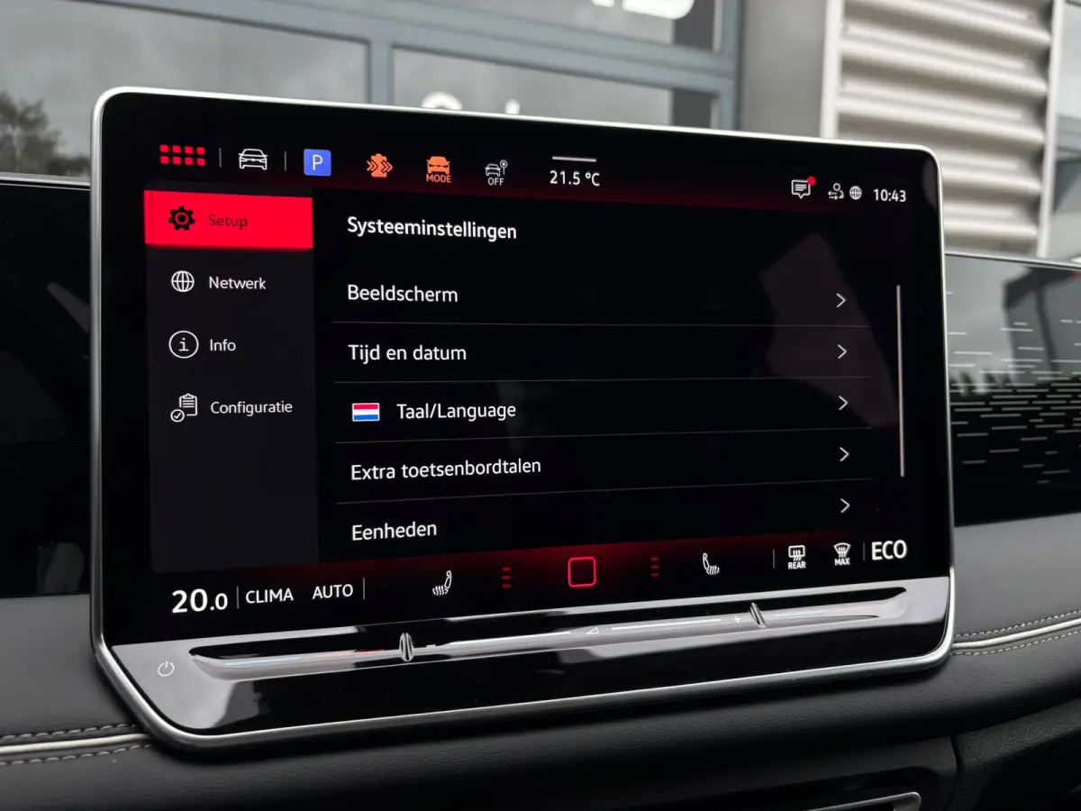 1.5 TSI eHybrid 204 pk Elegance | SOH 100% | Wegklapbare Trekhaak | Achteruitrijcamera | Cruise control adaptief |