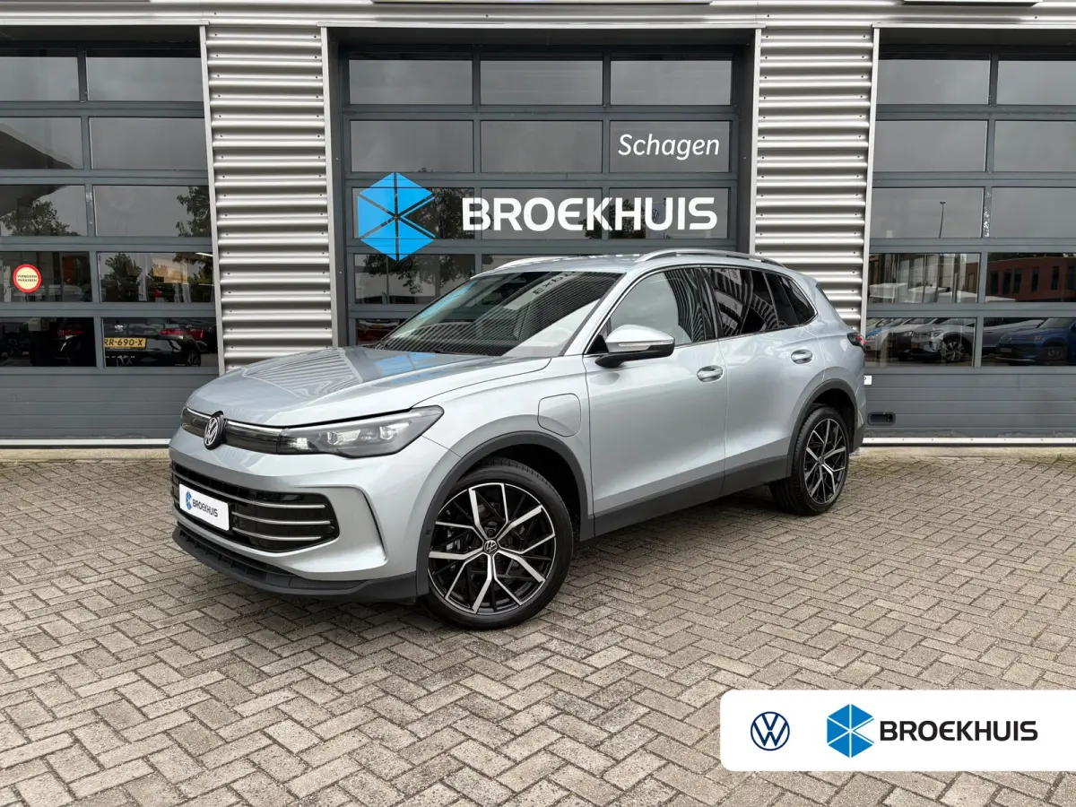 1.5 TSI eHybrid 204 pk Elegance | SOH 100% | Wegklapbare Trekhaak | Achteruitrijcamera | Cruise control adaptief |