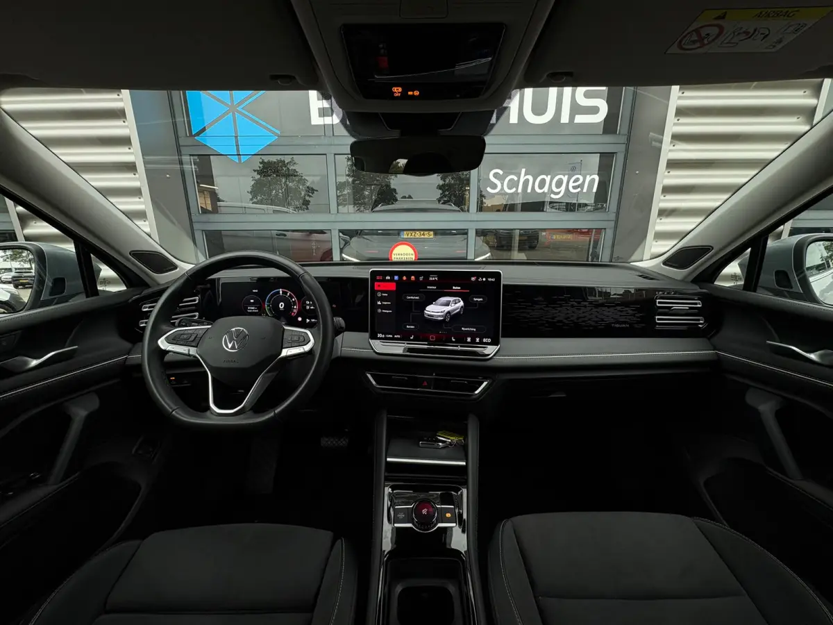 1.5 TSI eHybrid 204 pk Elegance | SOH 100% | Wegklapbare Trekhaak | Achteruitrijcamera | Cruise control adaptief |