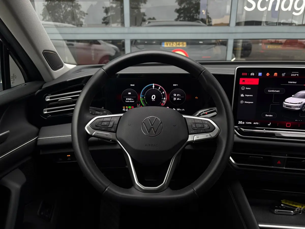 1.5 TSI eHybrid 204 pk Elegance | SOH 100% | Wegklapbare Trekhaak | Achteruitrijcamera | Cruise control adaptief |