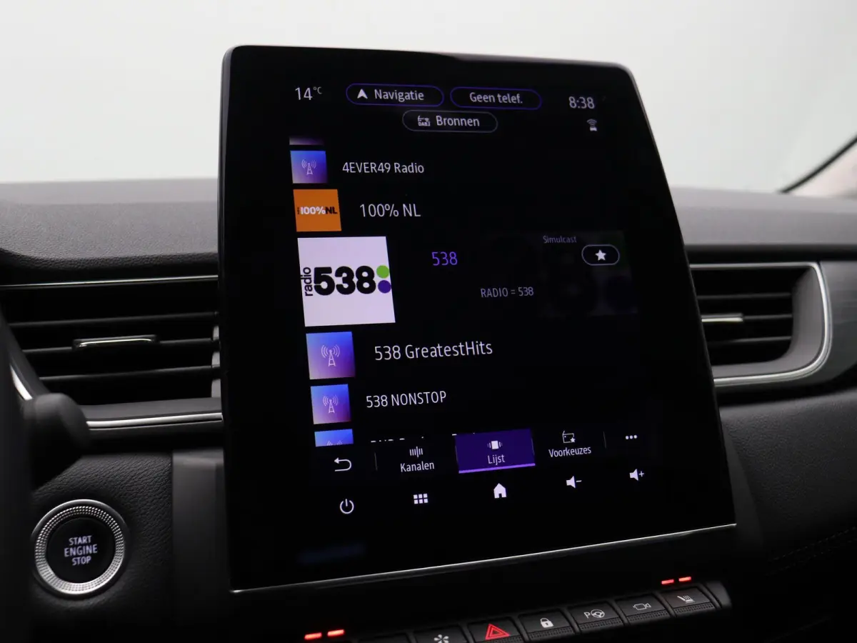 E-Tech plug-in hybrid 160pk iconic | 98% SOH | Rondomzicht camera | Stoel en stuurverwarming |  9,3" touchscreen |
