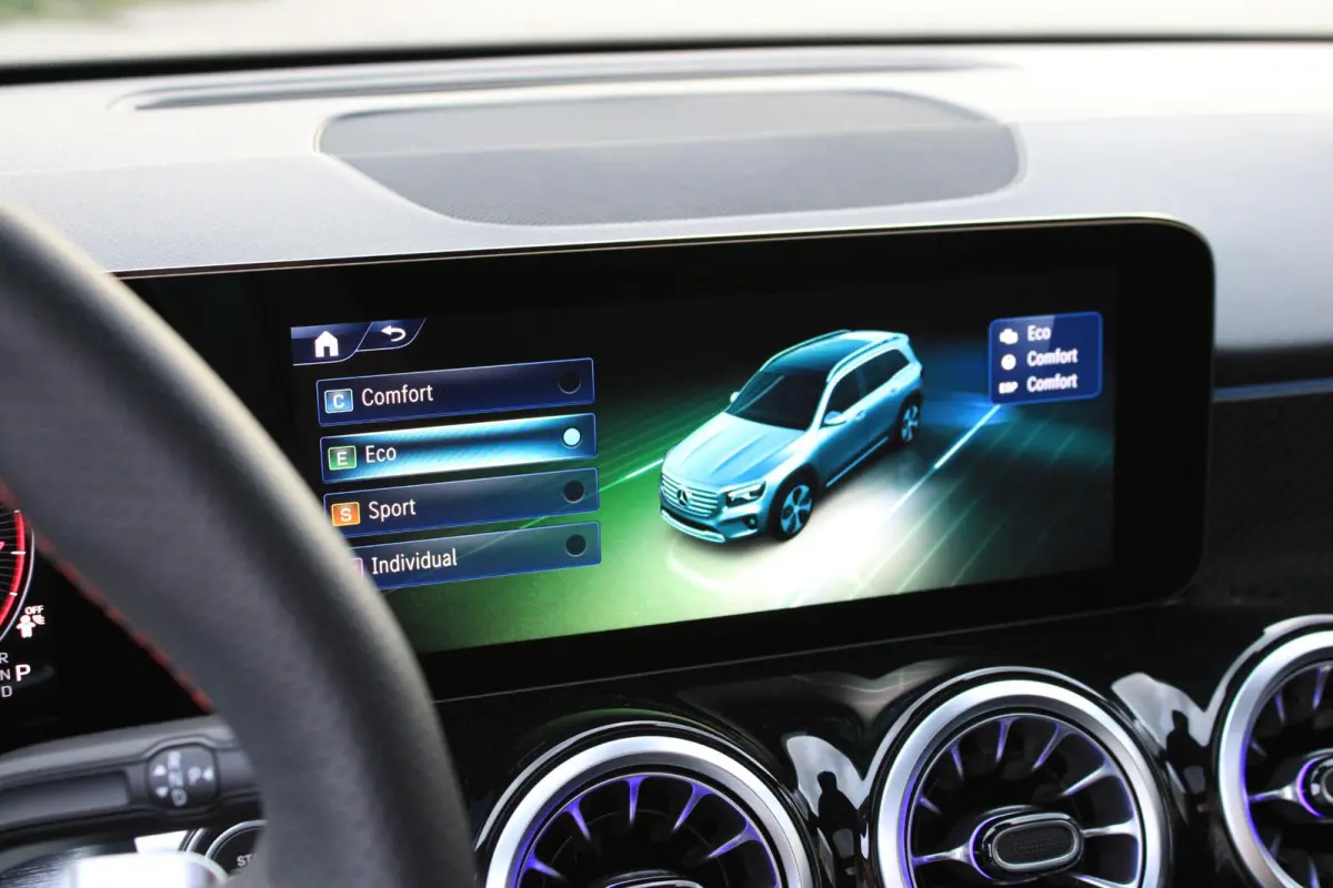 180 AMG 7 Persoons Facelift | Pano | Trekhaak | Multibeam LED | Keyless | Stoelverwarming | Spectraalblauw