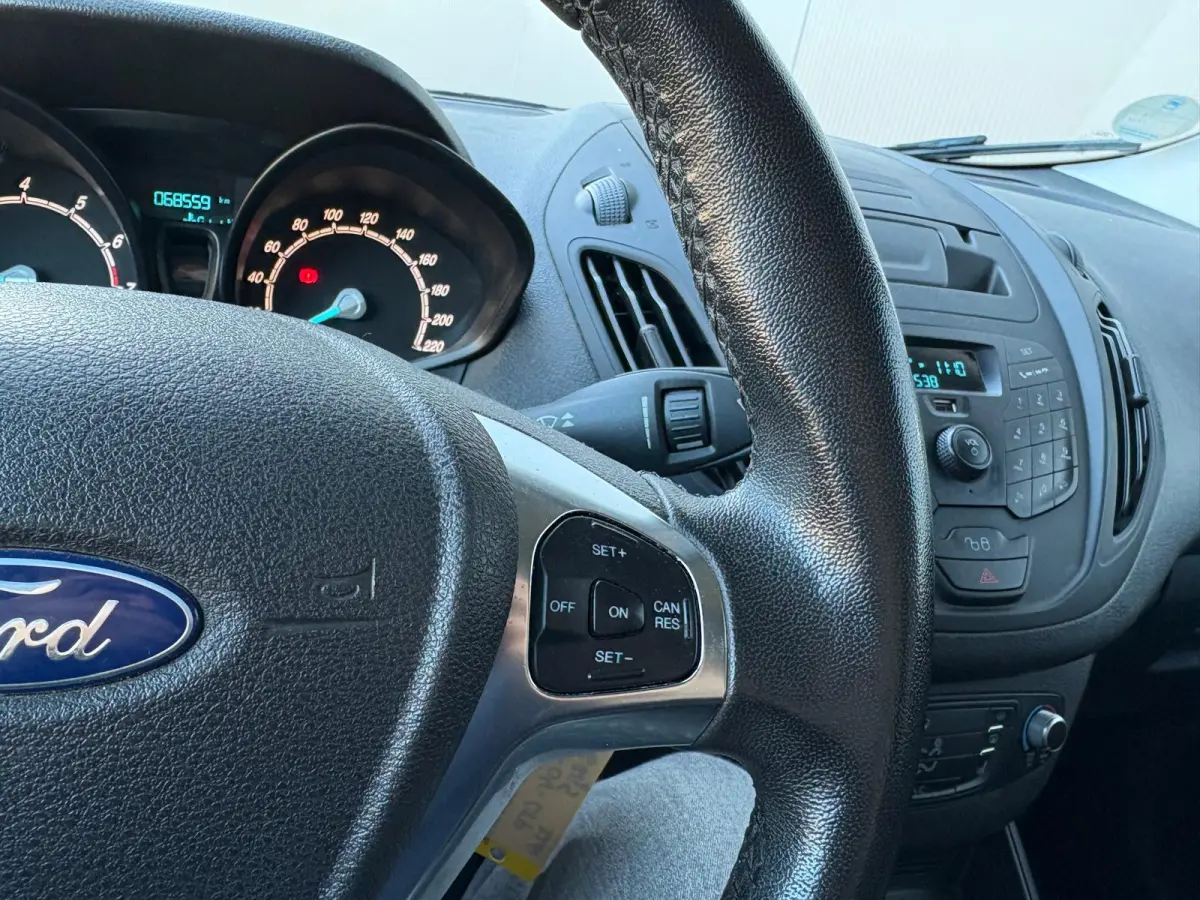 100PK EcoB. Trend Marge/Trekhaak/Stoelverwarming/Cruise-control