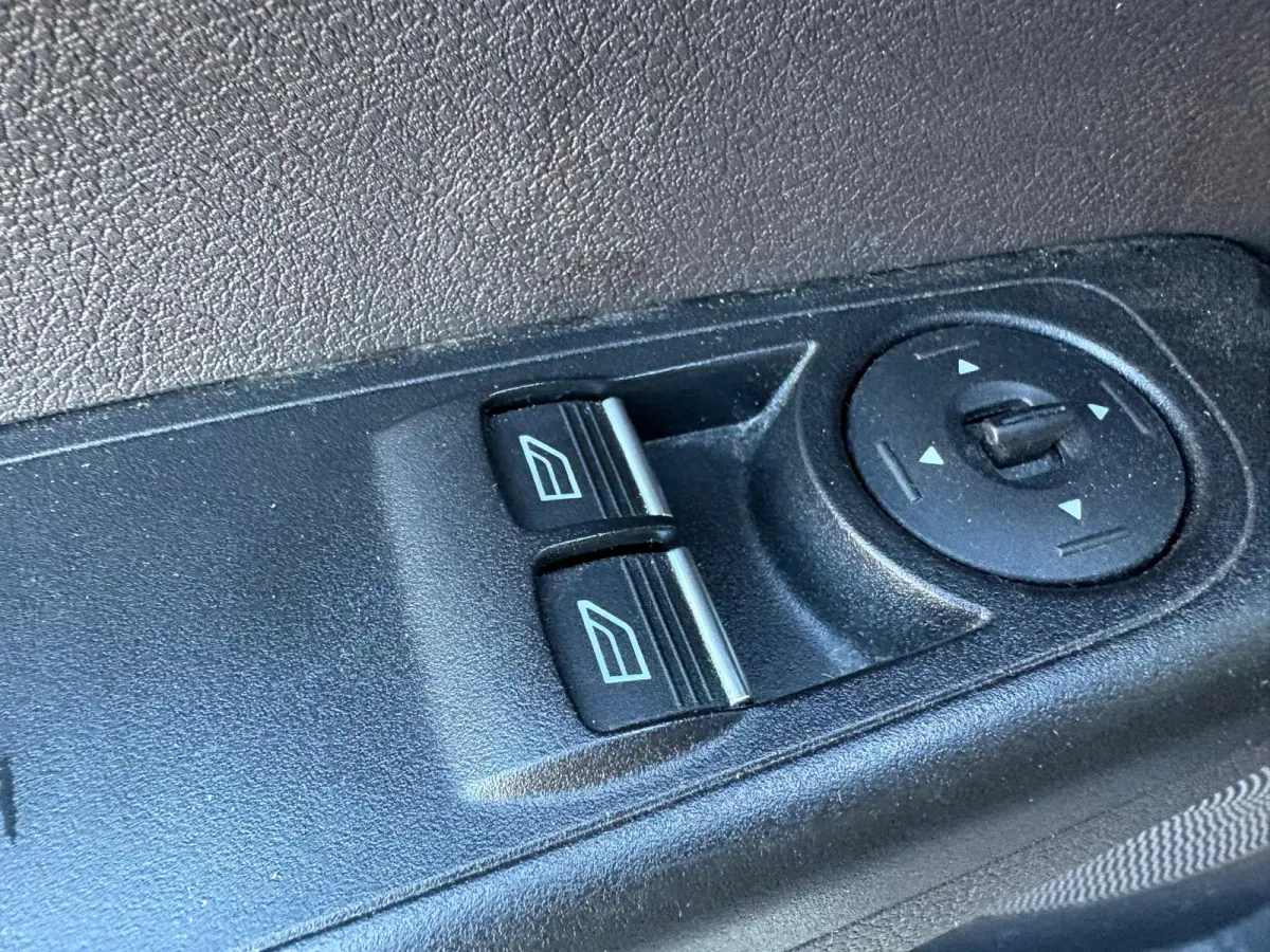 100PK EcoB. Trend Marge/Trekhaak/Stoelverwarming/Cruise-control