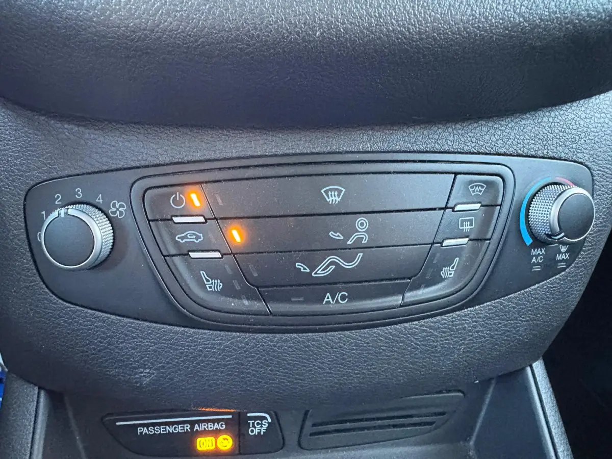 100PK EcoB. Trend Marge/Trekhaak/Stoelverwarming/Cruise-control