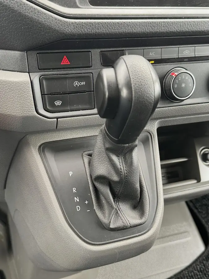 35 2.0 TDI bakwagen met laadklep automaat 177pk!