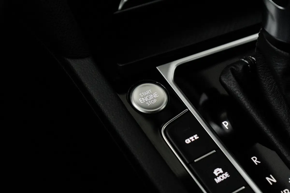 1.4 TSI eHybrid R-Line Business+ l Vol Leder int. l Elektr. Stoel incl Memory l Elektr. Trekhaak l Stoel verwarming voor en achter l Elekt. Klep l Matrix LED l