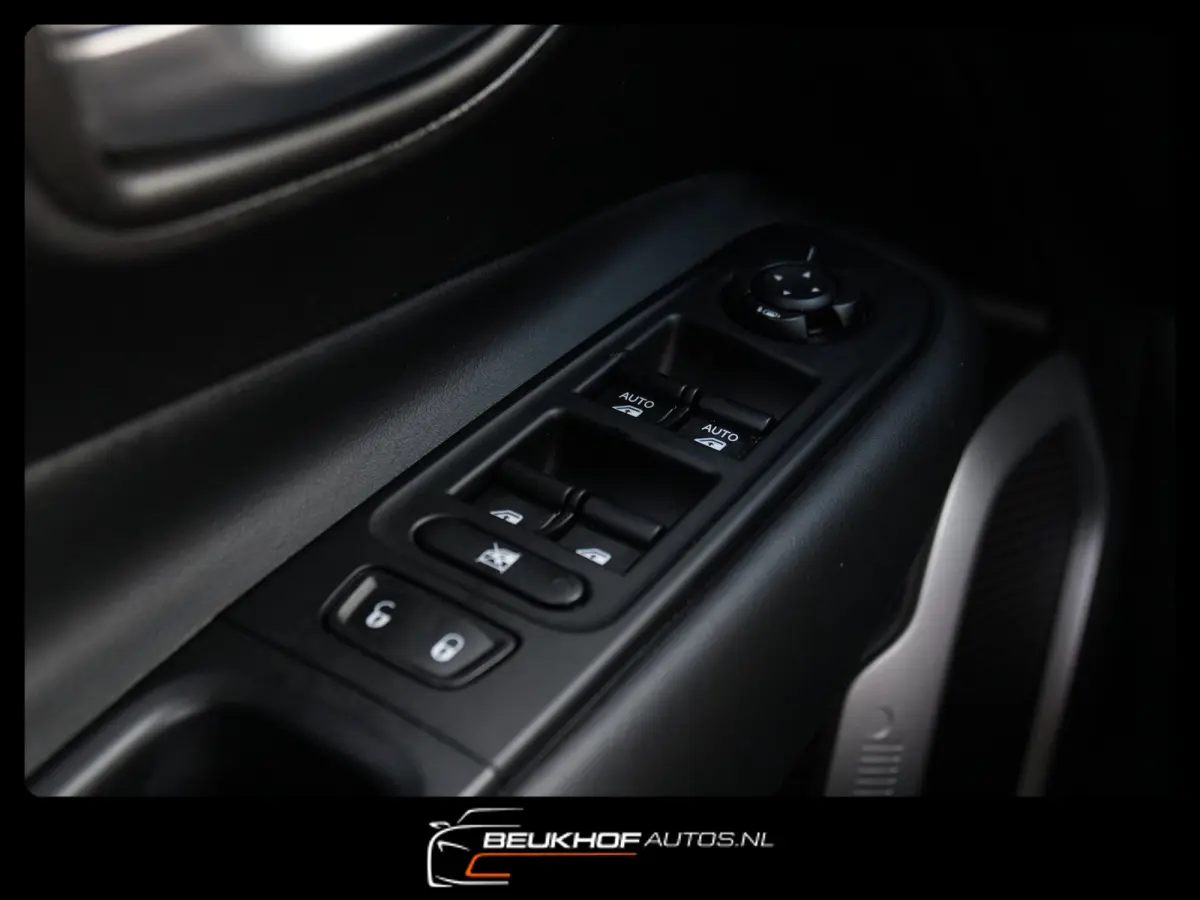 1.4 MultiAir Limited Cruise Navi Camera Xenon