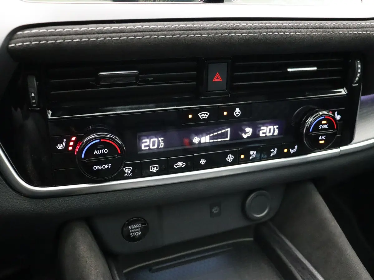 158pk MHEV Xtronic Tekna Plus | 1800kg geremd | HUD | Panoramisch dak | Voorruitverwarming | BOSE |