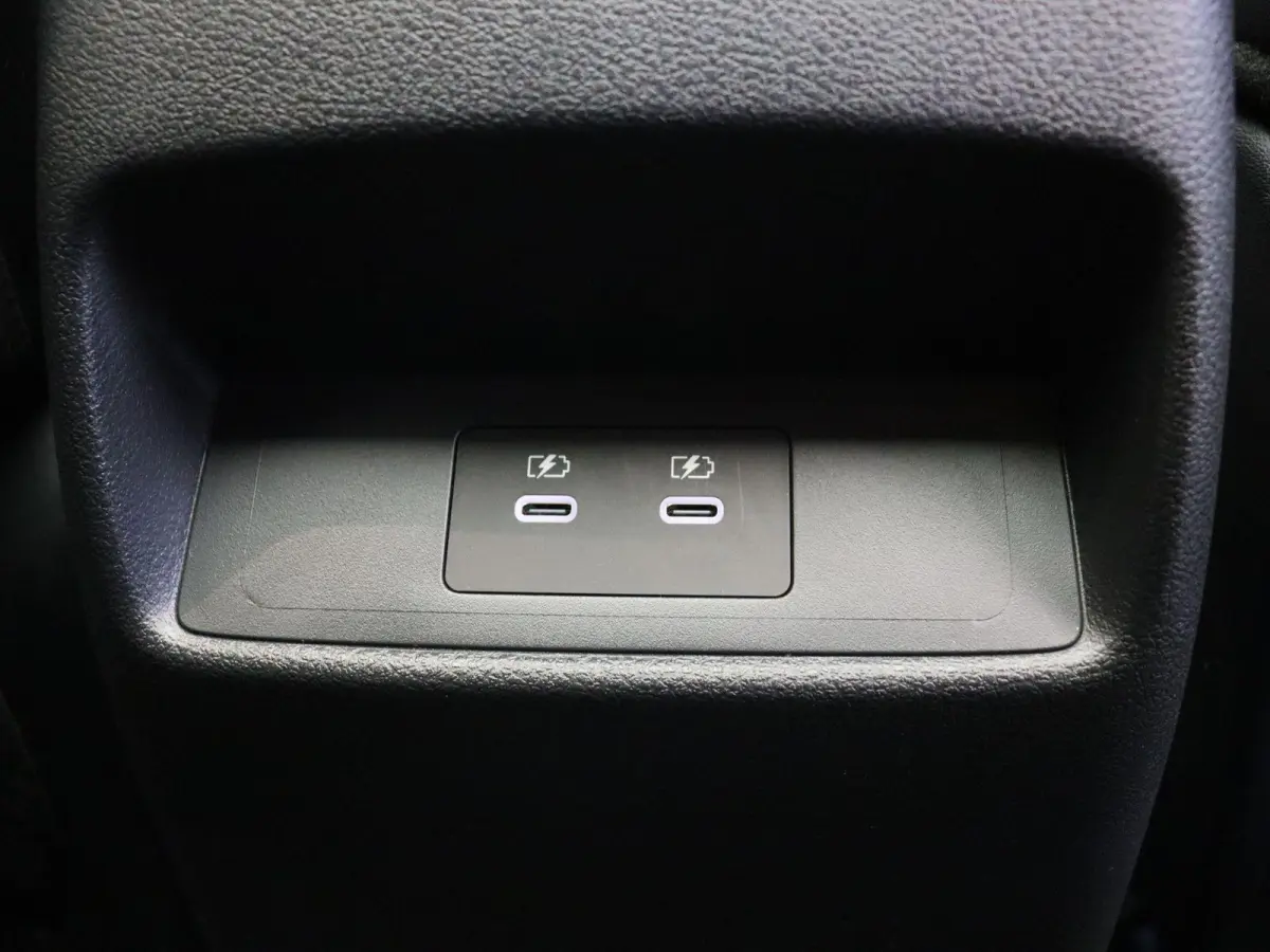 158pk MHEV Xtronic Tekna Plus | 1800kg geremd | HUD | Panoramisch dak | Voorruitverwarming | BOSE |