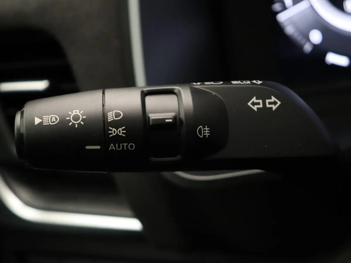 158pk MHEV Xtronic Tekna Plus | 1800kg geremd | HUD | Panoramisch dak | Voorruitverwarming | BOSE |