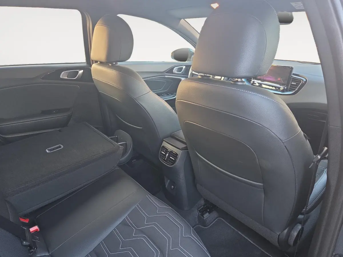 1.0 T-GDi Design Edition | Cruise Control | Climate Control | Camera | Navigatie | Lederen Bekleding | Stoelverwarming | Stuurverwarming |