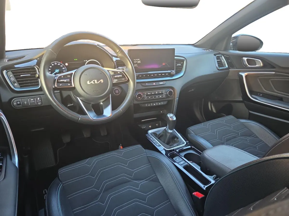 1.0 T-GDi Design Edition | Cruise Control | Climate Control | Camera | Navigatie | Lederen Bekleding | Stoelverwarming | Stuurverwarming |