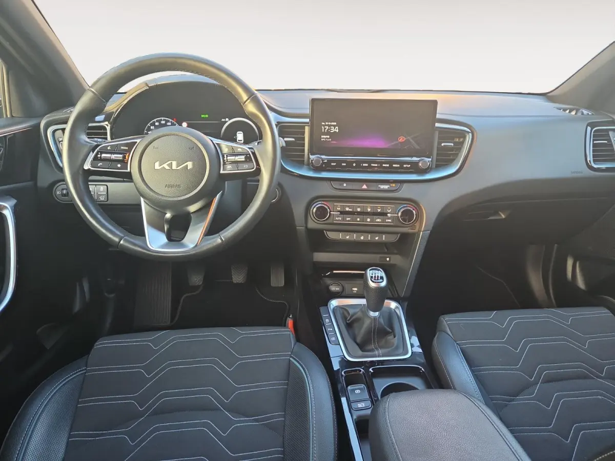 1.0 T-GDi Design Edition | Cruise Control | Climate Control | Camera | Navigatie | Lederen Bekleding | Stoelverwarming | Stuurverwarming |