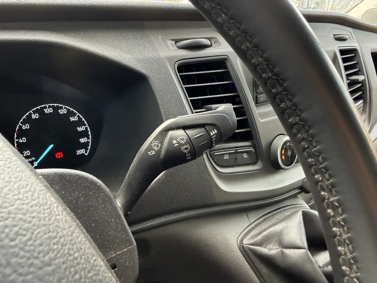 2.0 TDCI 130PK Laadklep Bakwagen Cruise Control Airco Parkeersensoren Voor Koffer Bakwagen Meubelbak