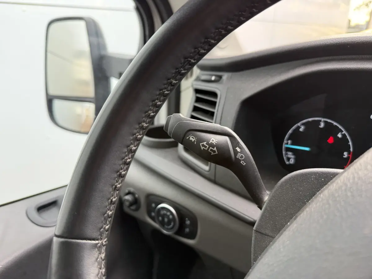 2.0 TDCI 130PK Laadklep Bakwagen Cruise Control Airco Parkeersensoren Voor Koffer Bakwagen Meubelbak