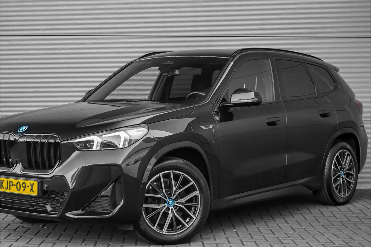 xDrive25e M-Sport Adaptief LED Keyless 99% SOH Stoelverw
