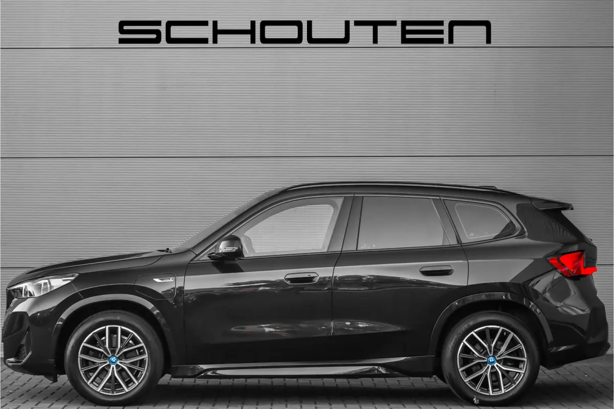 xDrive25e M-Sport Adaptief LED Keyless 99% SOH Stoelverw