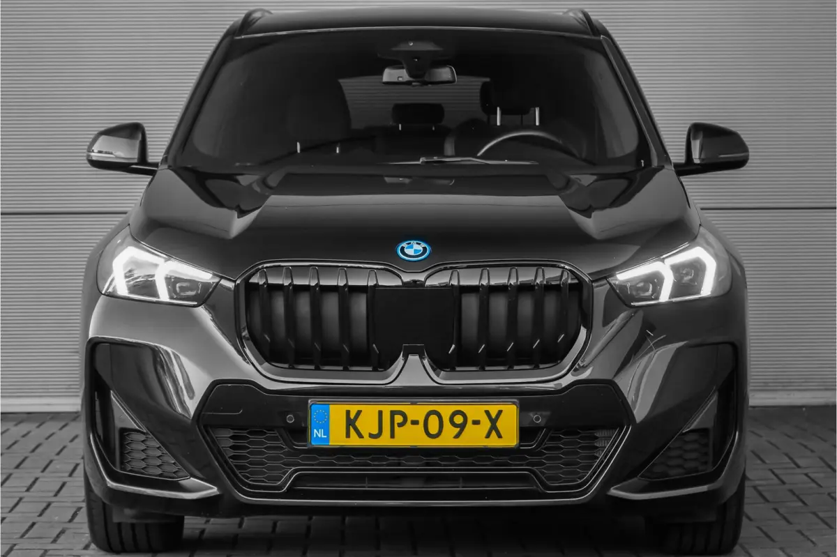 xDrive25e M-Sport Adaptief LED Keyless 99% SOH Stoelverw