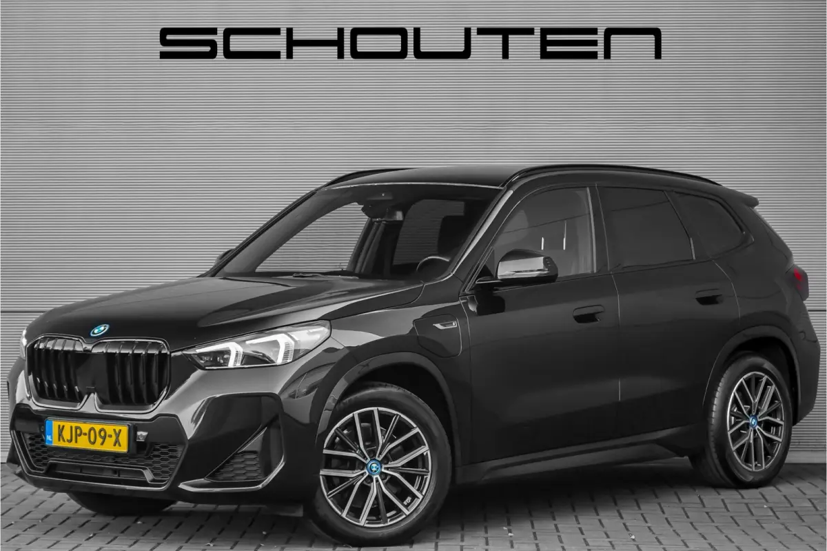 xDrive25e M-Sport Adaptief LED Keyless 99% SOH Stoelverw