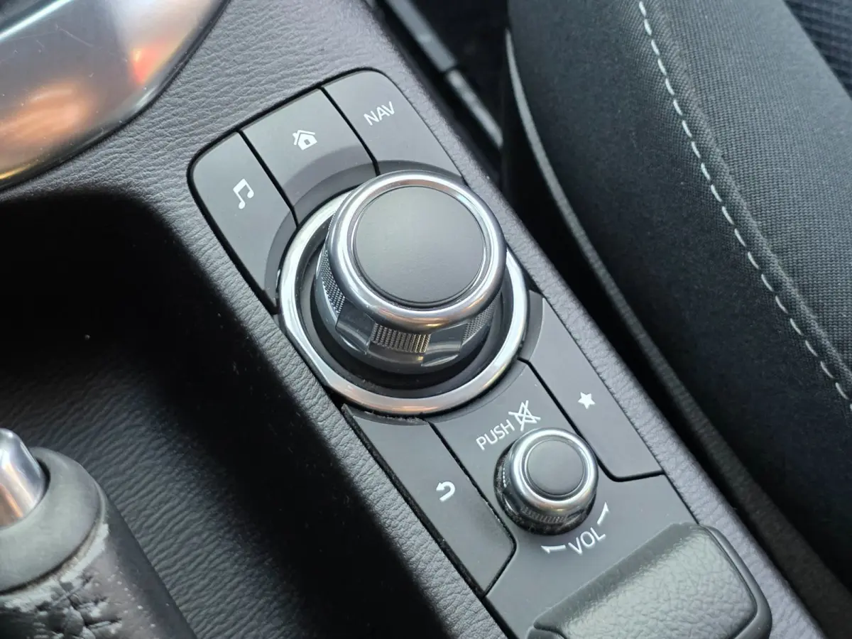 1.5 Skyactiv-G GT-M Line | PDC | CLIMA | STOELVERWARMING | NL AUTO