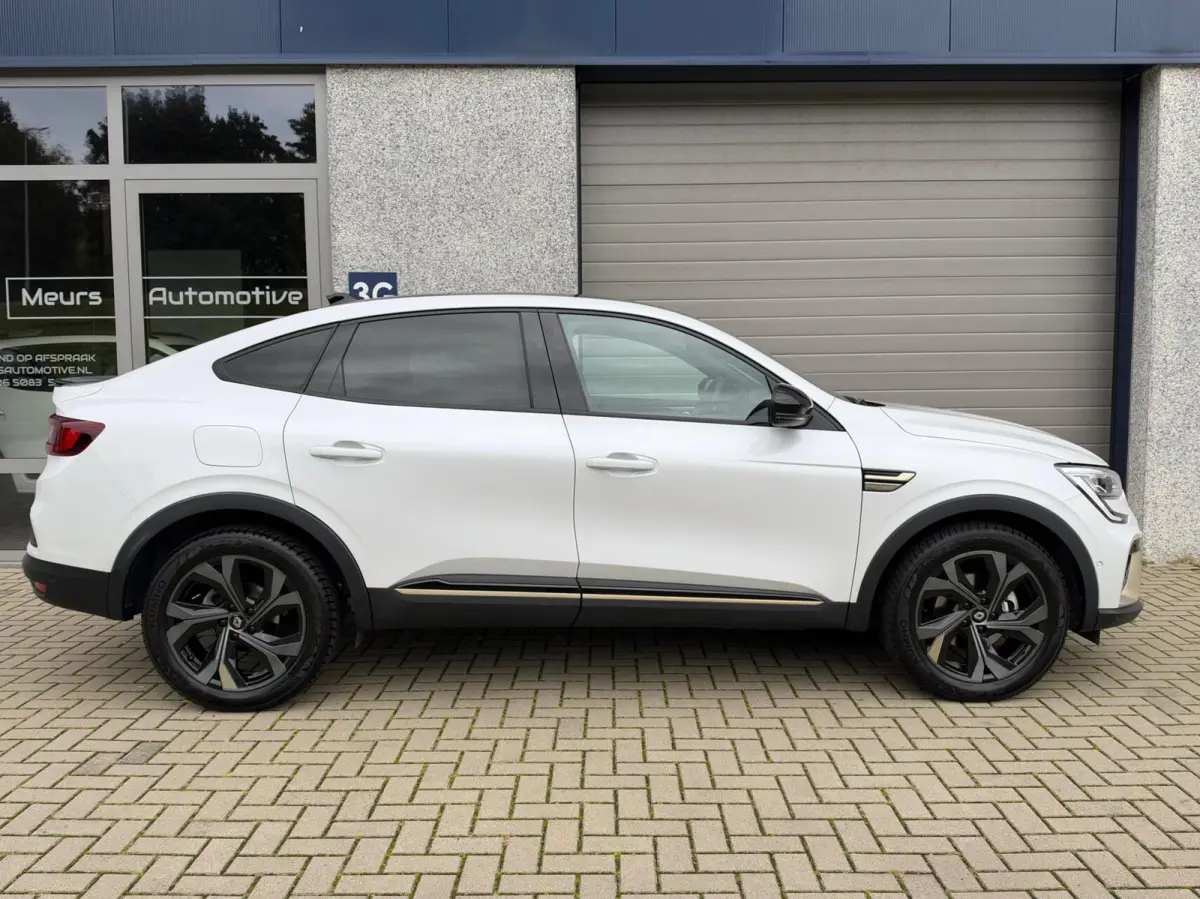 1.6 E-Tech hybrid 145 E-Tech engineered