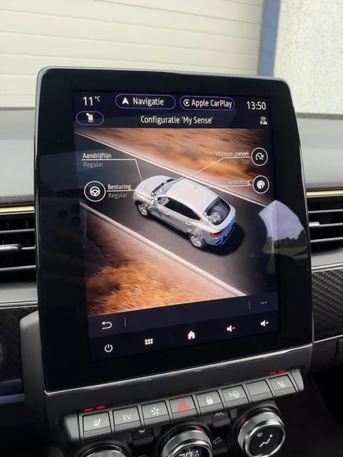 1.6 E-Tech hybrid 145 E-Tech engineered