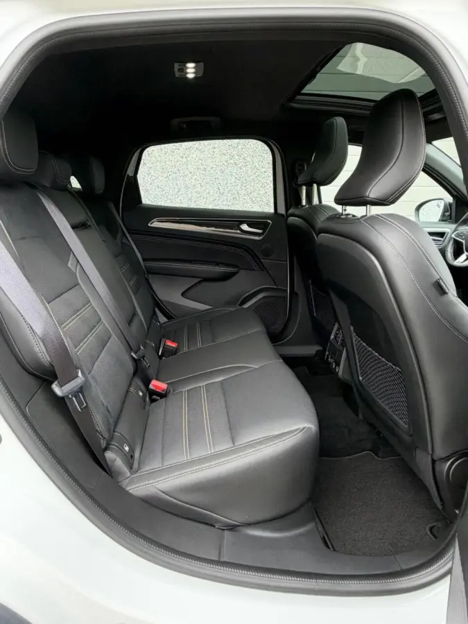 1.6 E-Tech hybrid 145 E-Tech engineered