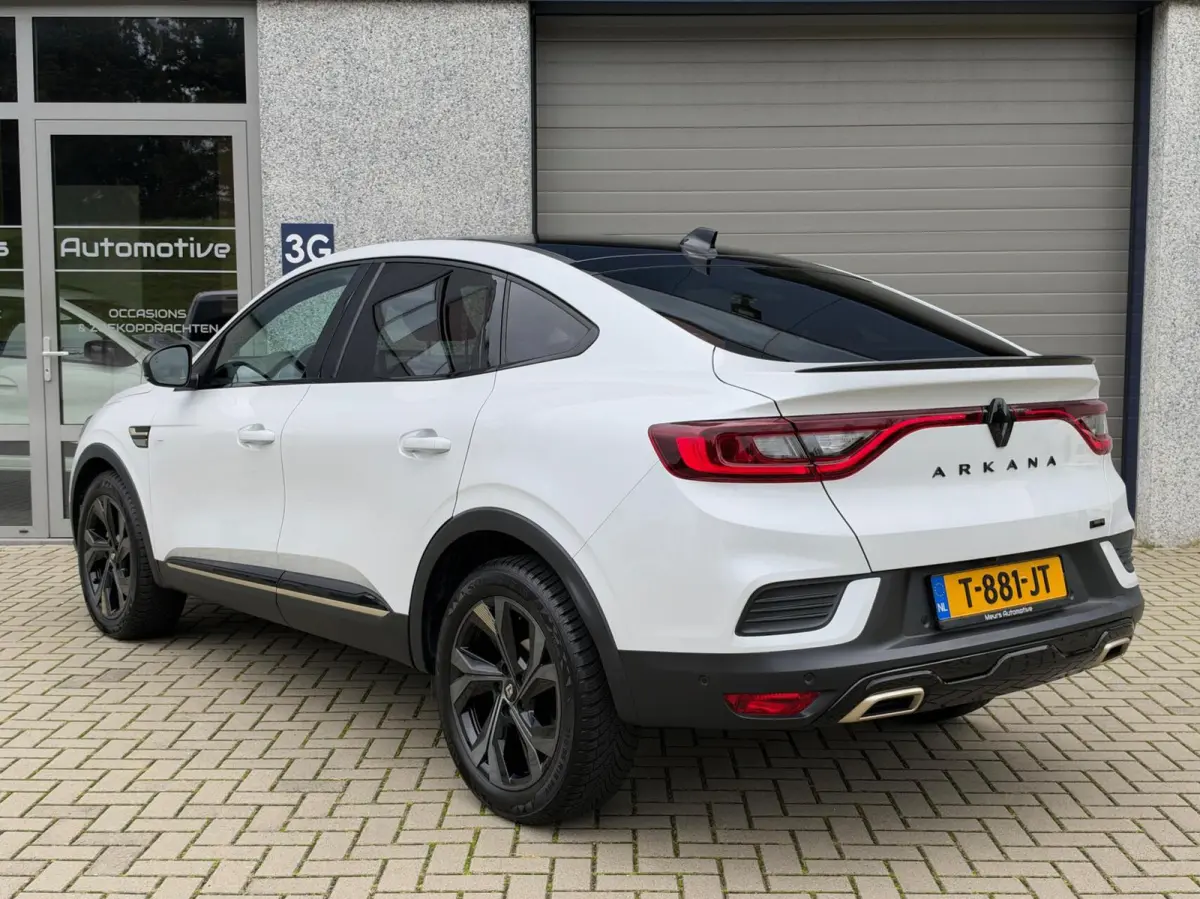 1.6 E-Tech hybrid 145 E-Tech engineered