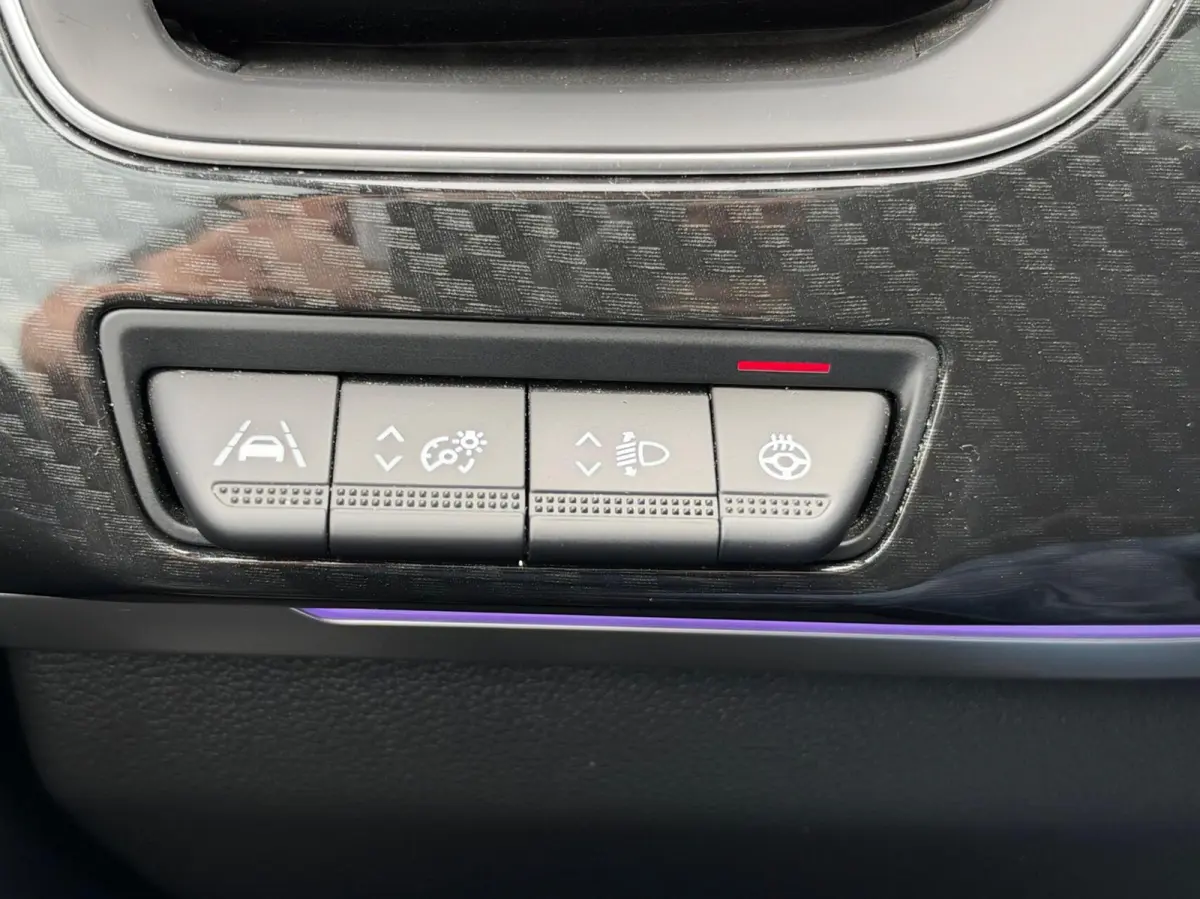 1.6 E-Tech hybrid 145 E-Tech engineered